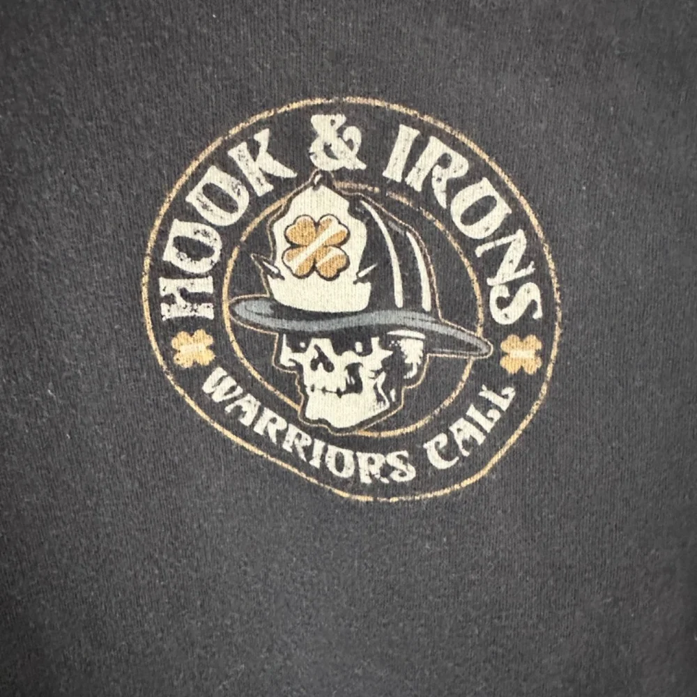 Hook & Irons Warriors Call Firefighter T-Shirt 100% Cotton Sz M Irish Heritage